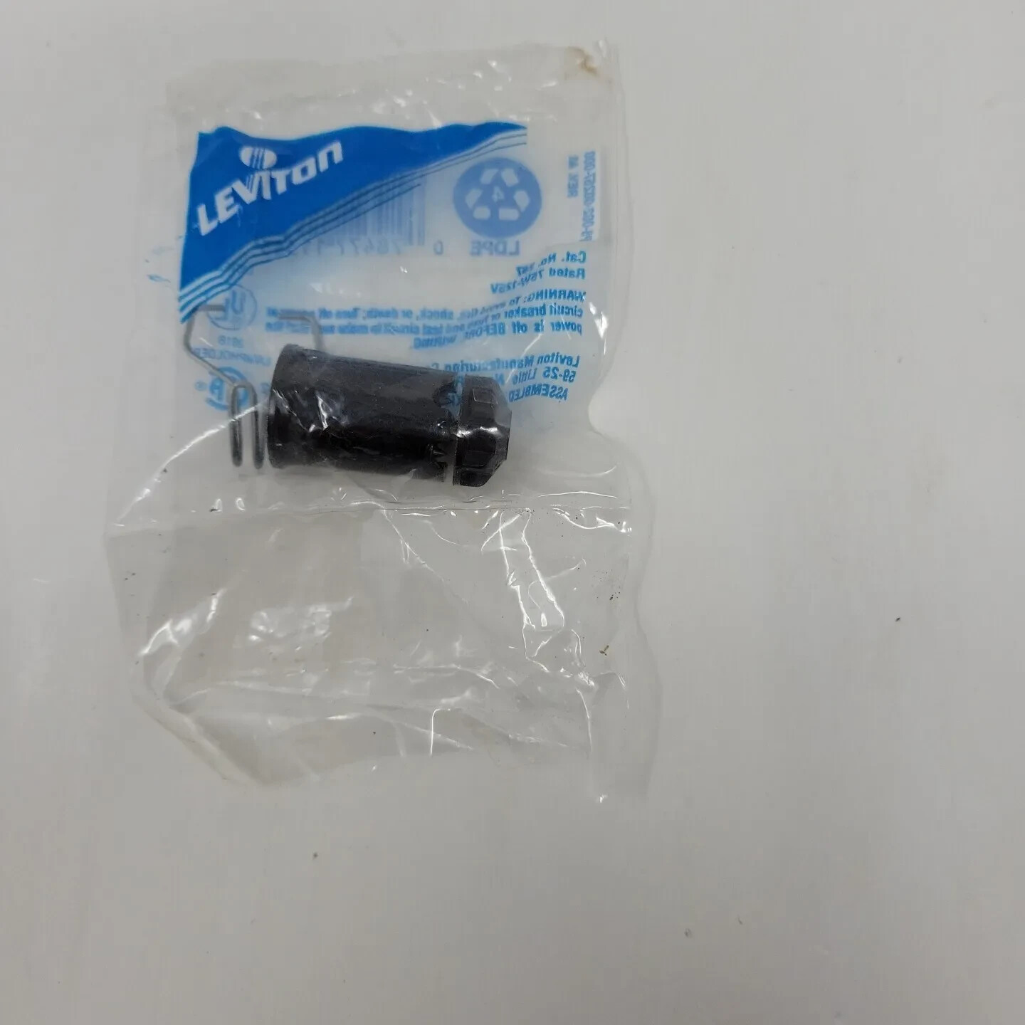 Leviton 267 Box of 25. Candelabra Base, Two-Piece, Keyless