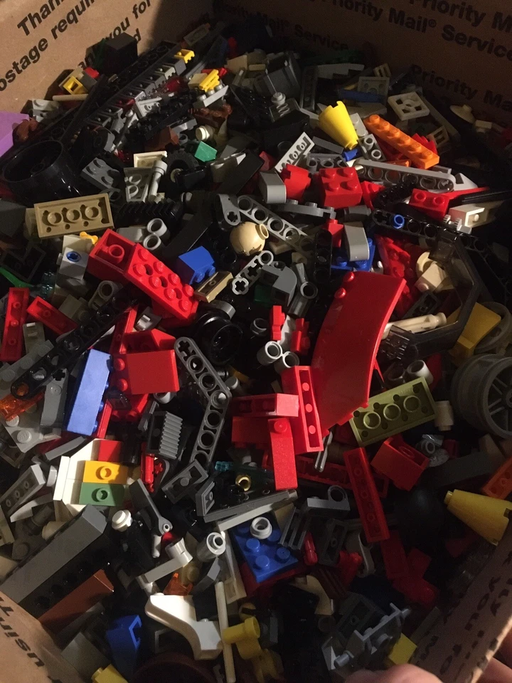 14 pounds of loose legos Star Wars Alphateam Architecture Etc Bulk Lot Lego - Image 2 of 4