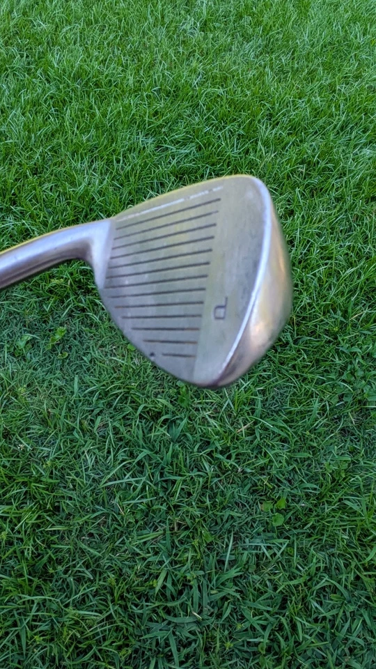 Spalding Executive EZ Sand Wedge (SW)- Steel Shaft - Right Handed - Image 3 of 4