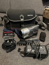 Sony CCD-TR618E Hi8 Tape Digital Video Camera HANDYCAM Camcorder with NightShot