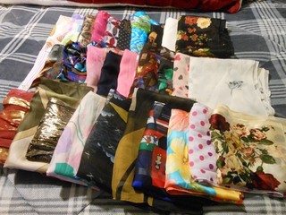 SCARVES Lot of 30 print scarves solid stripes all different fabrics #3