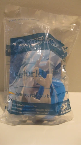 2013 Wendy's Kids Meal Sea World Dolphin Toy Sealed in Bag