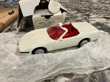 AMT 1/25 scale Chevrolet Corvette promo model car with box - Americas Cup