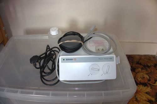 EMS Piezon Master 400 Ultrasonic Scaler for Use in Dentistry - Picture 2 of 4