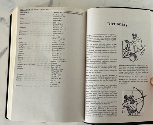 The Holy Bible King James Version - Gift and Award Bible - Red Letter/Dictionary - Bild 11 von 12