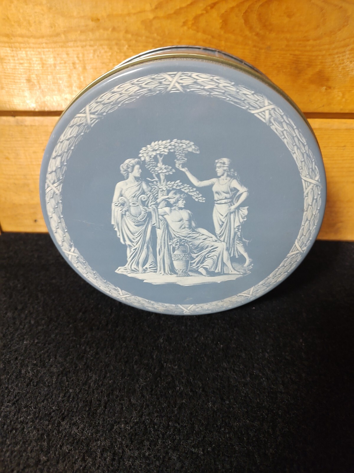 Picture 1 of 3