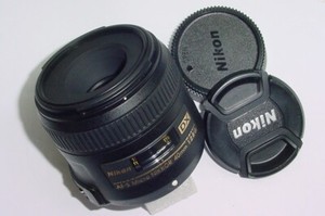 Nikon 40mm F/2.8G AF-S DX Zoom Lens - Mint