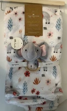 NEW Cozy Companions Sherpa Blanket With Elephant Rattle/teether