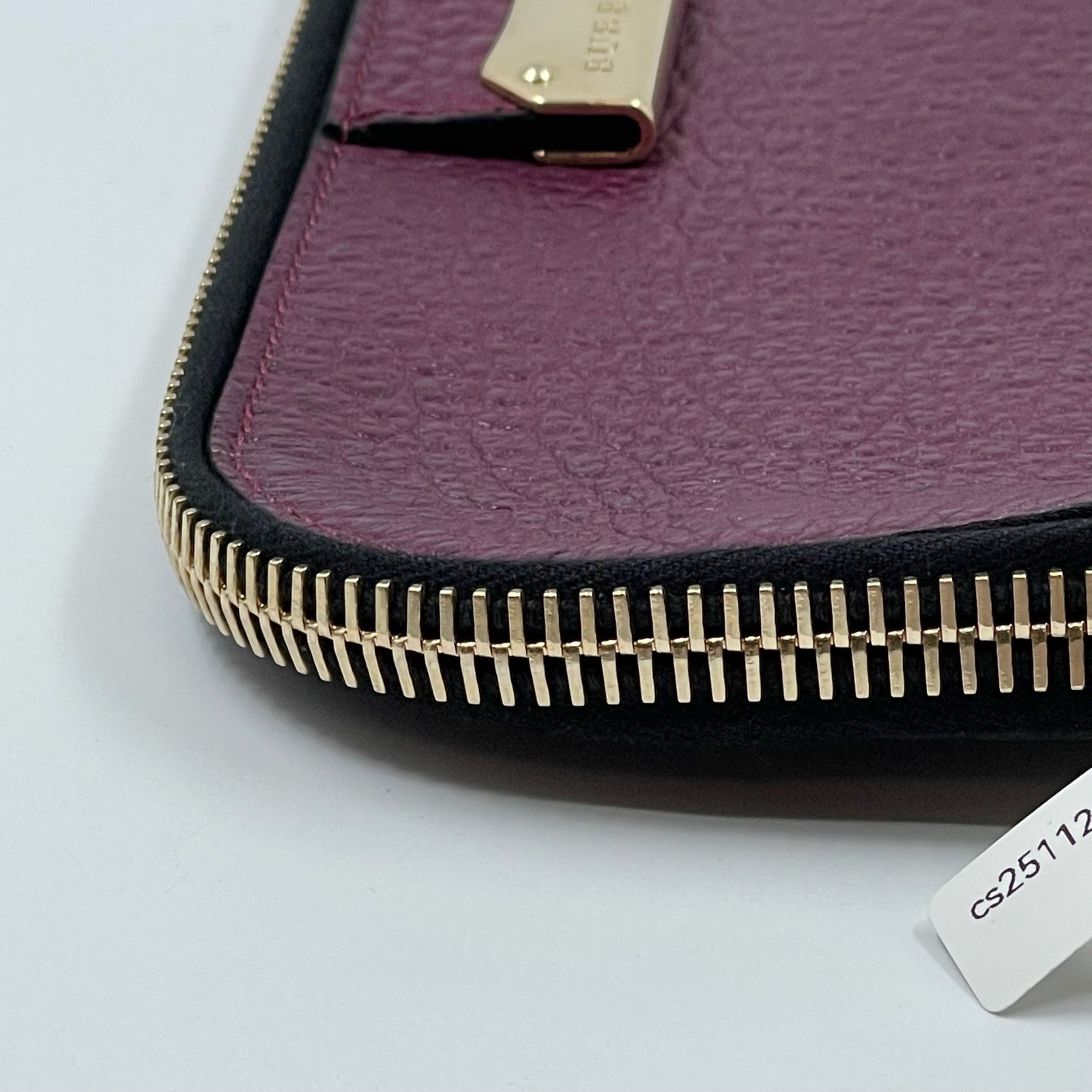 Burberry cowhide solid colour lychee pattern name… - image 11