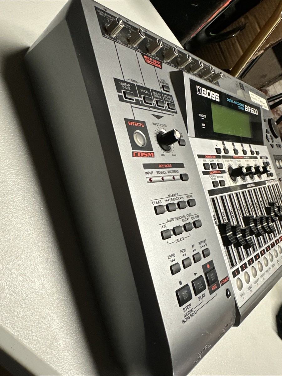 Boss BR-1600 Digital Recorder – 16-Track Workstation with