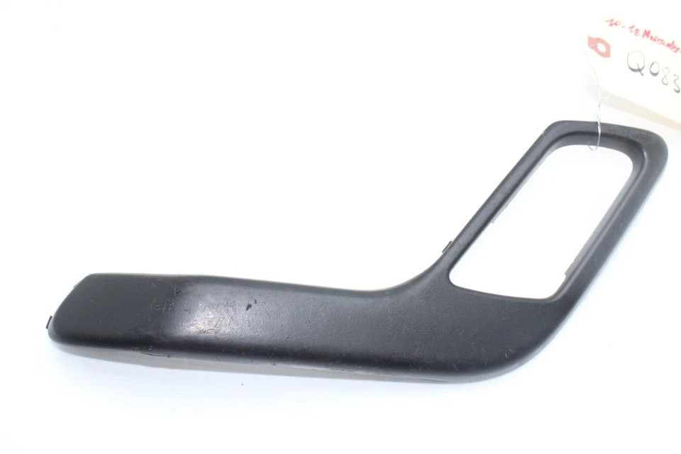 10-18 MERCEDES-BENZ SPRINTER 2500 FRONT RIGHT PASSENGER DOOR HANDLE SHELL Q0832 - Image 2 of 4