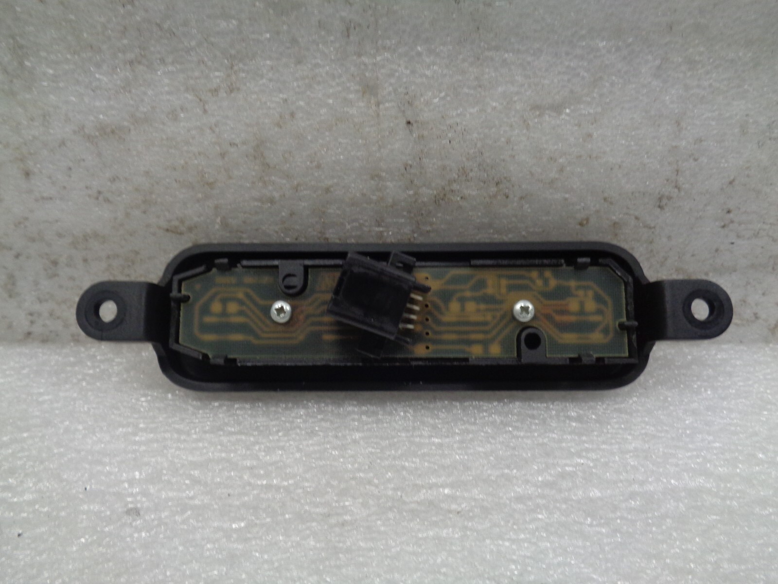 07 Maserati Quattroporte Rear Console Door Lock Blind Roll Switch OEM AK221070