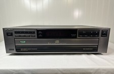 Sony CDP-C321 5 Compact Disc Automatic Changer Carousel CD Player powers on