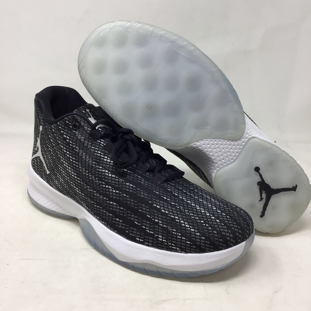 jordan b fly black and white