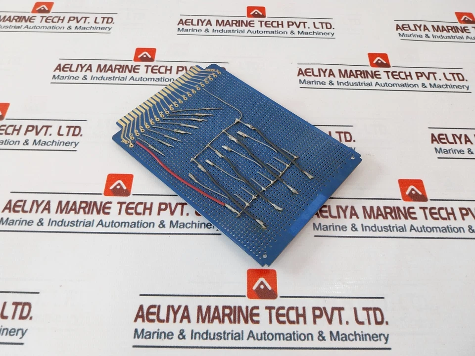 Vector 3662 Printed Circuit Board - Image 3 of 4