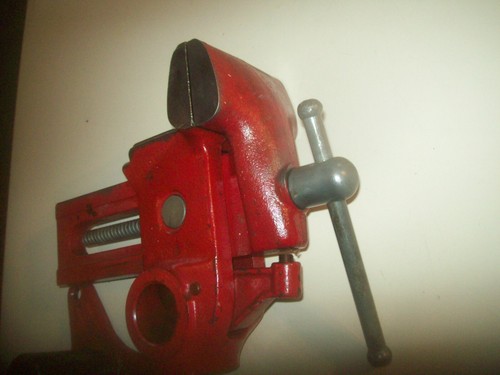 Vintage 3 1/2" Wide Gyro-Vise# 73 1/2 Made in Cleveland Ohio # 1042 & 1043 -5 - Picture 5 of 12