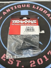 Traxxas. 2432 Caster blocks left  right  30-degree