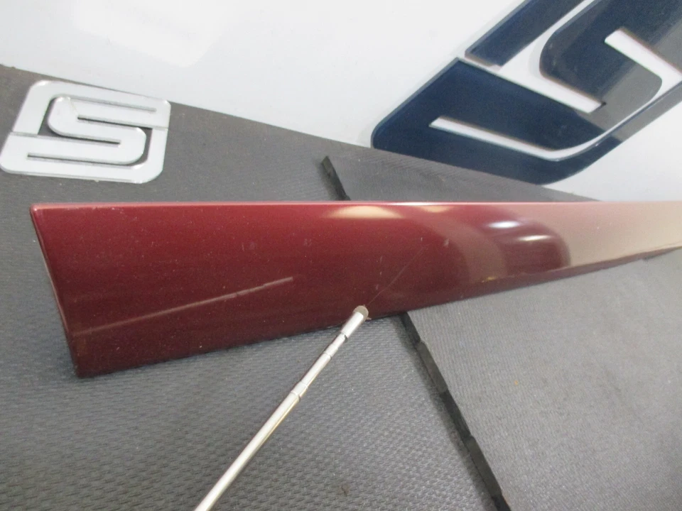 Moldura exterior de puerta de pasajero láser Plymouth 1992 (marrón-RA3) (DEFECTOS) Foto 2 de 4