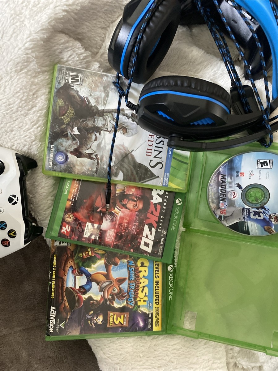Microsoft Xbox One 500GB Home Console - Black (1540) for Microsoft Xbox One 500GB Home Console - Black (1540) for