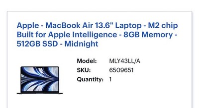 Apple MacBook Air M2 13.6
