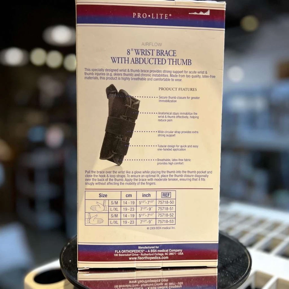 Muñequera FLA Pro-Lite Airflow 8" con pulgar secuestrado negra izquierda grande/X-grande Foto 2 de 4