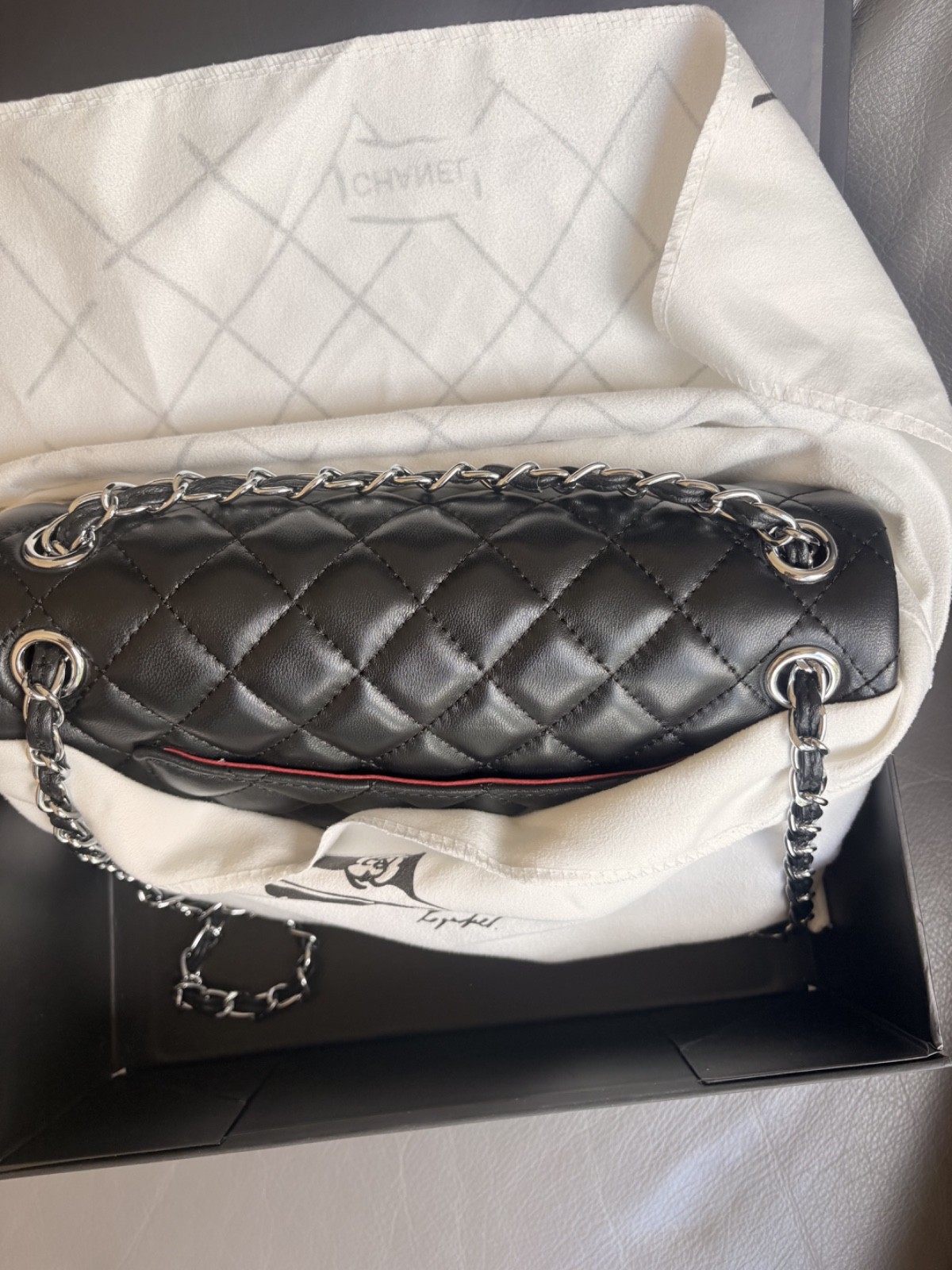 Chanel Classic Double Flap Handbag, Black Leather in size Medium size Authentic image 2