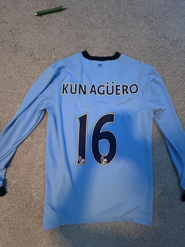Nike Manchester City 2014/2015 Aguero Home Jersey Size M 611050-489 - Image 2 of 3
