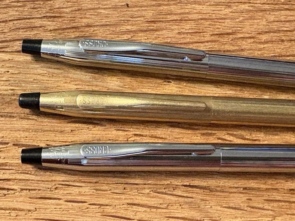 Lote De Colección De 3 Plumas Tinta Azul CROSS Cromo Tono Dorado 2 Funcionando 1 Necesita Reparación Foto 2 de 4