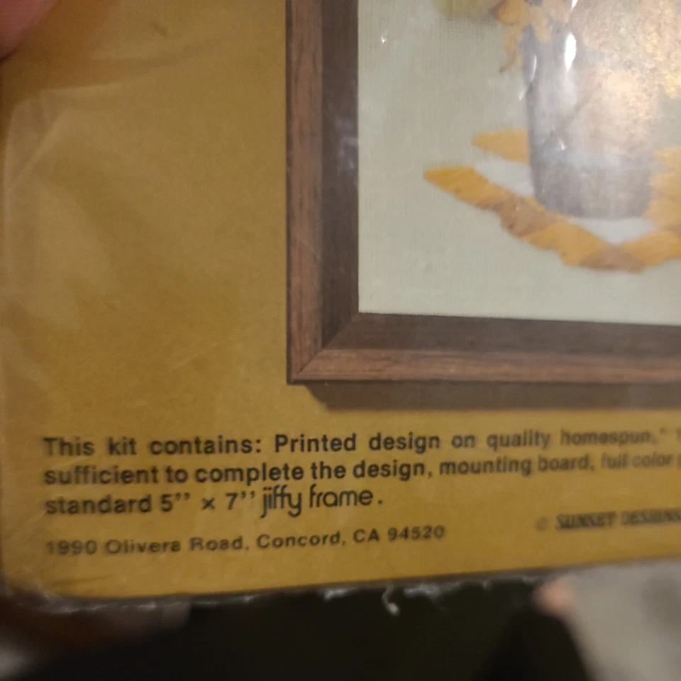 NUEVO Jiffy Stitchery Crewel Kit 286 Ramo de Trigo Floral Cubo 1975 Puesta de Sol 5x7 Foto 2 de 4