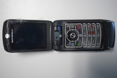 Motorola RAZR V6 maxx Ferrari Challenge - Mobile phone - In original box
