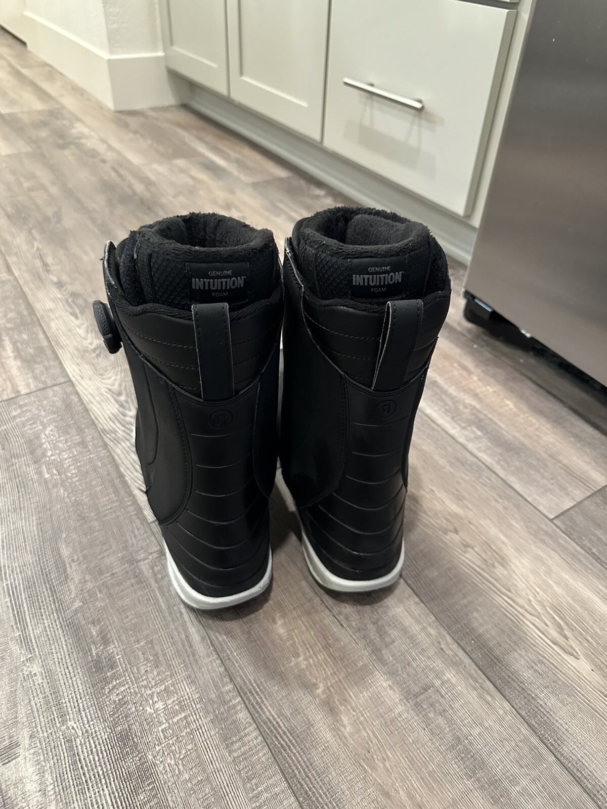 ride lasso pro wide snowboard boots