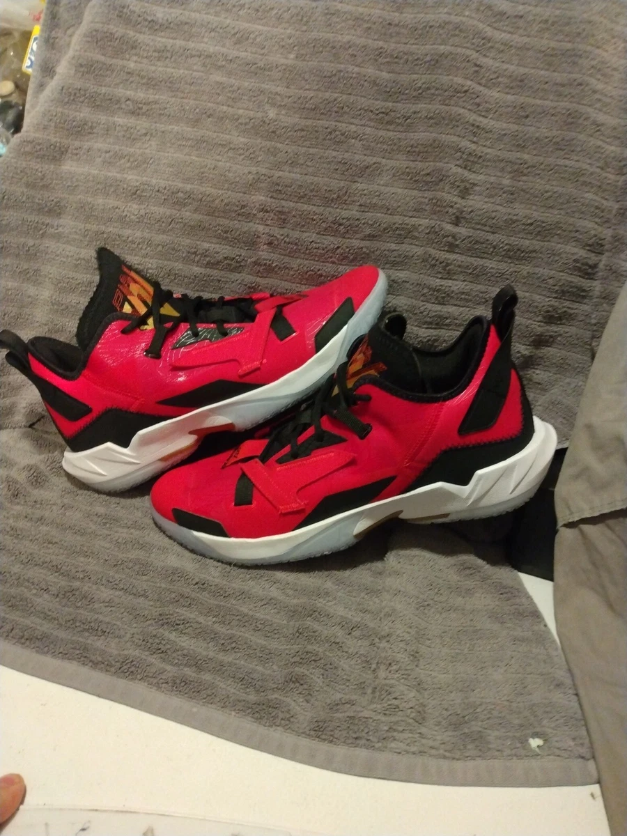 Jordan 4 hotsell red and gold