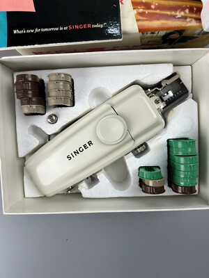 SINGER Professional Buttonholer Attachment 19 Cams 161829 Slant