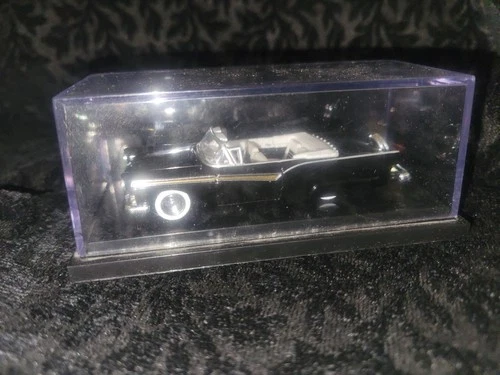 Vintage 2000 100% Hot Wheels Limited Edition '57 Ford Fairlane Diecast  Car Case