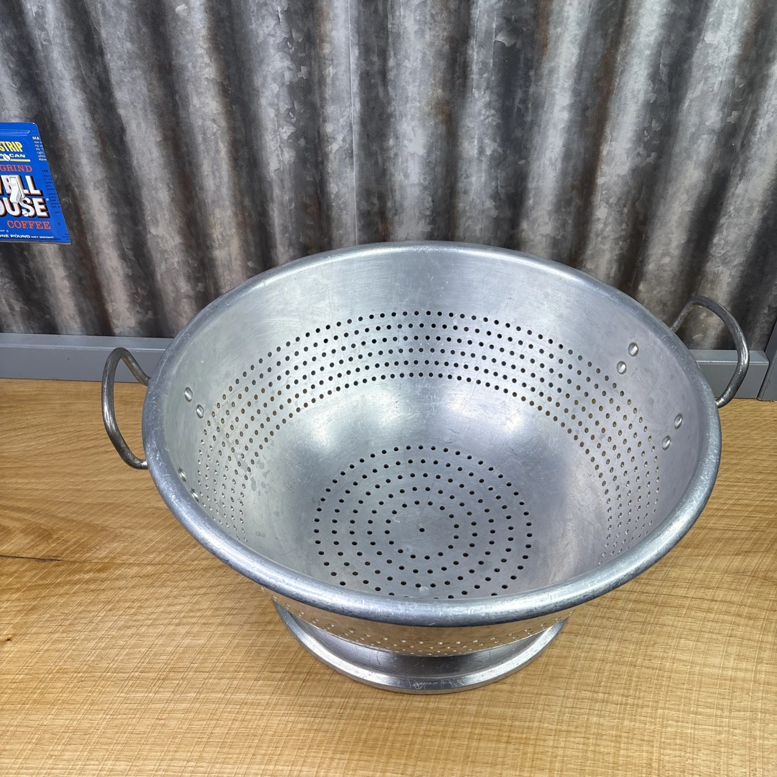 VTG Wear-Ever #4616 Aluminum Colander Strainer Commercial Large Canning Utensil
Opens in a new windo