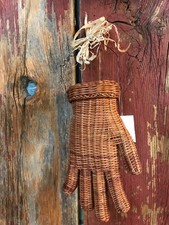 Wicker Woven Hand shaped basket wall hanging decoration     ........a1
