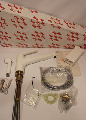 KWC 10.061.223.102 - KWCDOMO 2004 Kitchen Faucet w/Sidespray - White