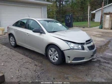 Used Front Center Interior Rear View Mirror fits: 2013 Chevrolet Cruze opt UE1 F