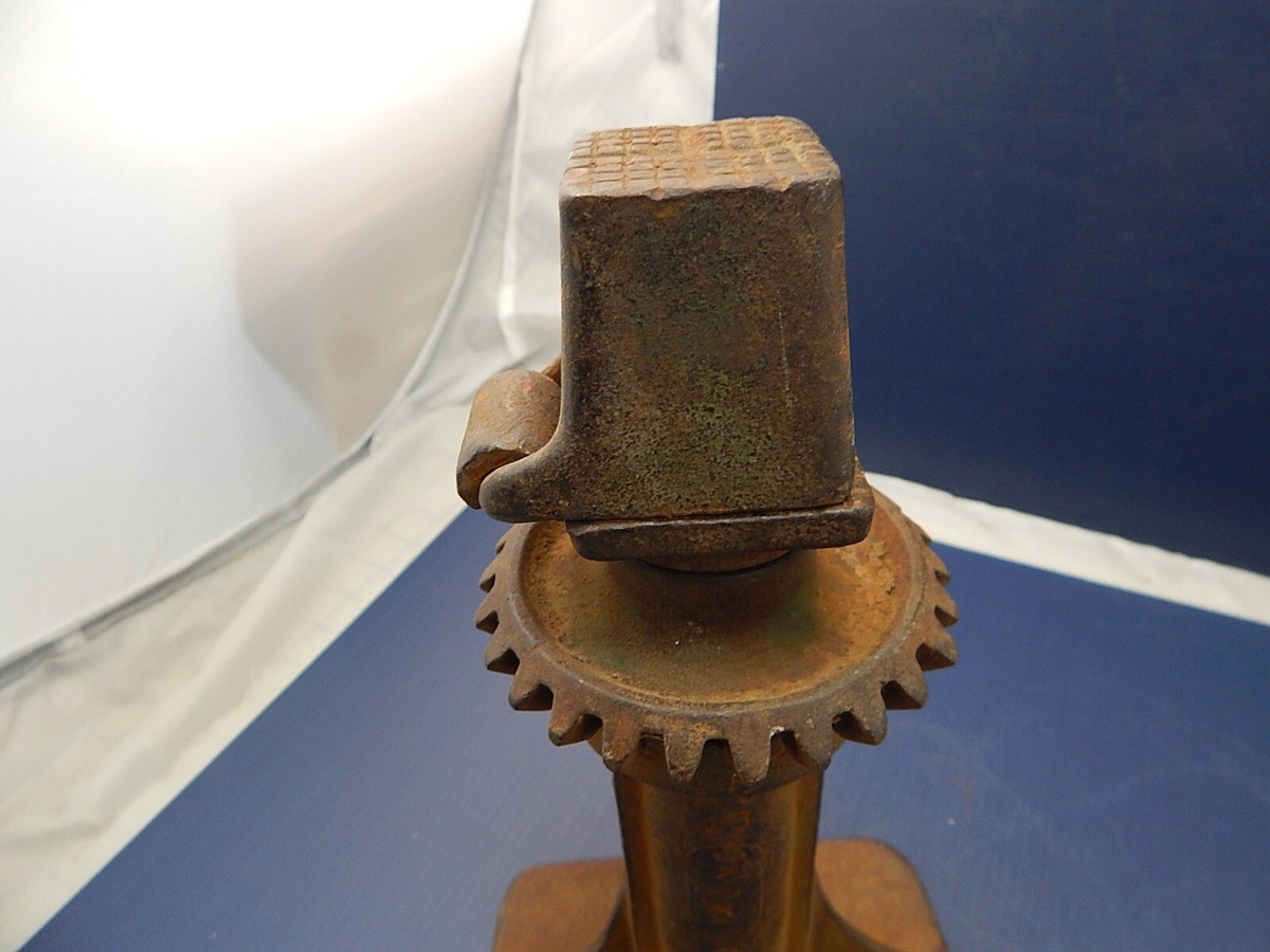 ANTIQUE SCREW JACK, NO.16, SJ660, FOR MODEL A, T,? | eBay ANTIQUE SCREW JACK, NO.16, SJ660, FOR MODEL A, T,? | eBay