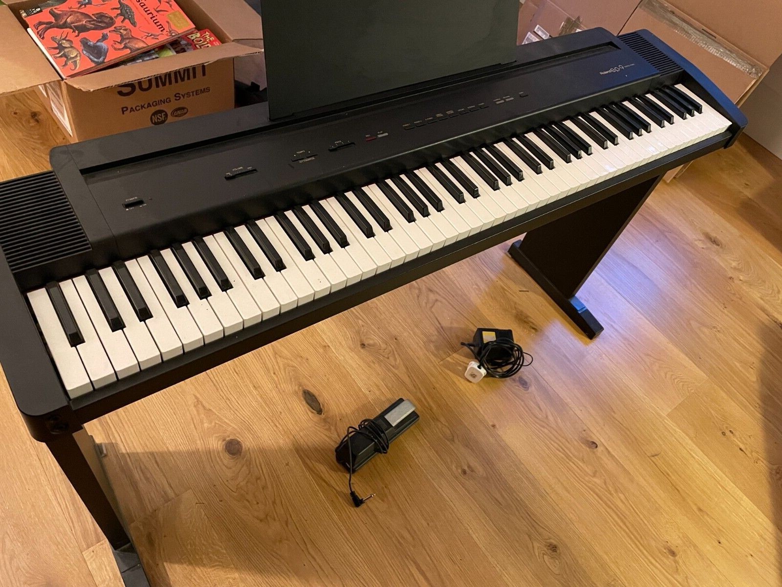 Roland Electric Piano EP9, 88 Key Weighted Keyboard in great condition