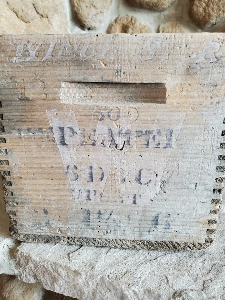 Caixa de munição de madeira vintage Winchester Repeating Arms Co New Haven Conn EUA - Imagem 4 de 4