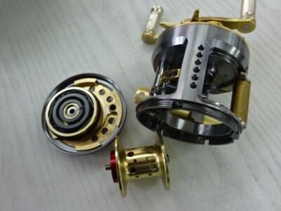 リール GRIGIO TITANIO MONOBLOCK Bespoke LIMITED Excellent condition Megabass Monoblock Bespoke Limited