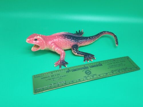 Vintage 1997 Red Fire Lizard Dragon Toy Reptile Animal Figure Open Mouth Skink