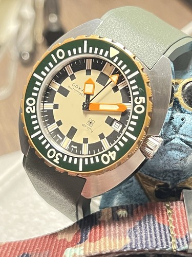 DOXA Army Bronze 785.60.031.26 42mm Watch, Green FKM Band W/ Quick Adjust Clasp - Picture 4 of 10
