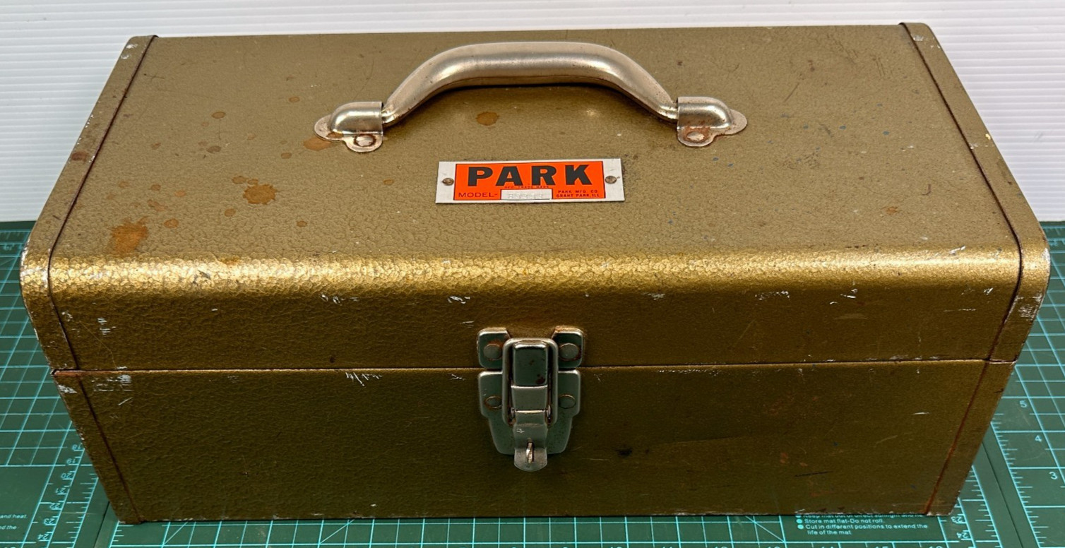 Vintage Park Steel Tackle Box Brown Green Felt Tray Tool Storage Model 83333