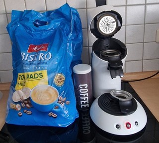Senseo Kaffeepadmaschine Pad Weiß/Schwarz – inkl. Padhalter & Melitta Bistro 10