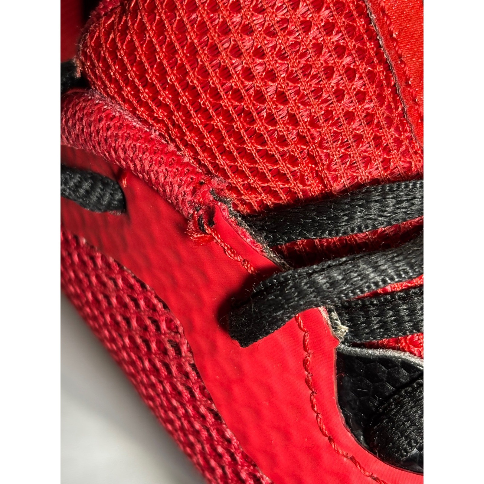 Under Armour Surge 3 Red Black Running Shoes 3024989-600 Mens 5 Womens 6.5Y thumbnail 5