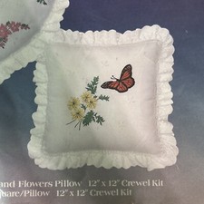 Vintage 1979 Creative Expressions Kit X1127 Daisy Square Pillow Kit 12"x12  