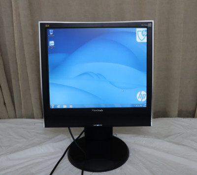 ViewSonic VG732m 17'' LCD Monitor Multimedia Display w/ DVI, VGA & Speaker Input