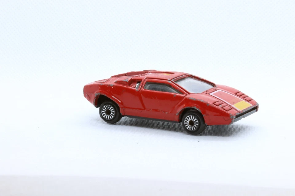 ZEE TOYS ZYLMEX LAMBORGHINI COUNTTACH VERMELHO D61 DÉCADA DE 1970 DÉCADA DE 1980 HTF VINTAGE - Imagem 3 de 4